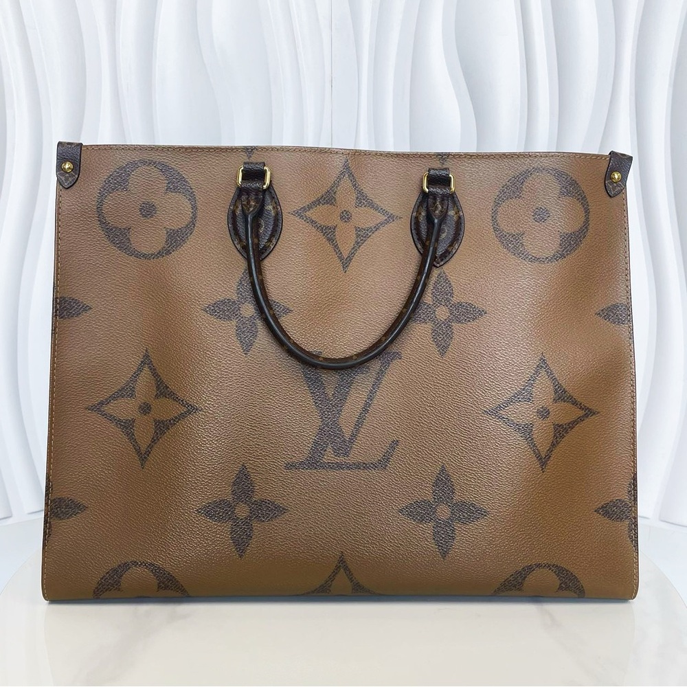 Louis Vuitton Monogram Canvas Tote Bag - Picture 2 of 12